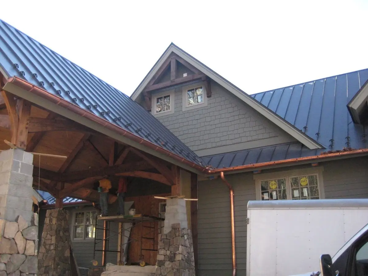 Craftsman Roofing team delivering quality roofing work in Willoughby Hills